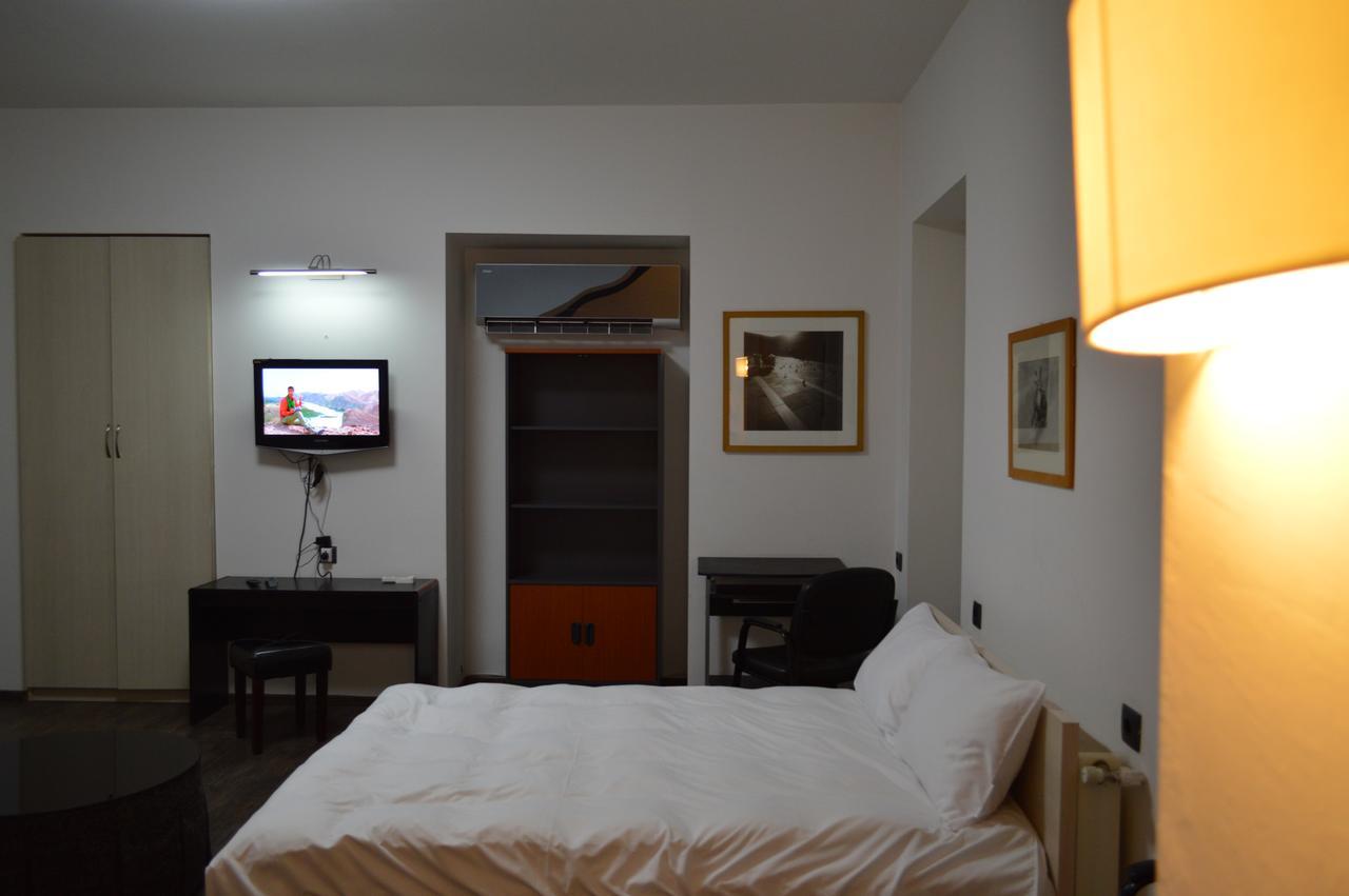 Deluxe Apartment Tbilisi Exteriör bild